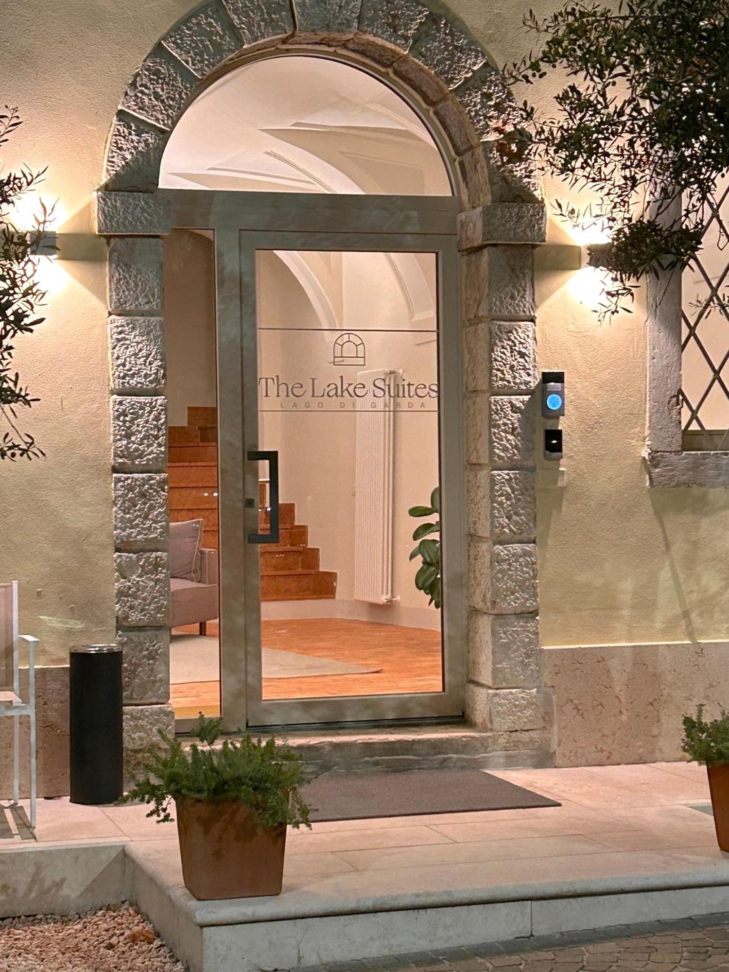 The Lake Suites Com - Luxury Stay In Lazise Exteriör bild