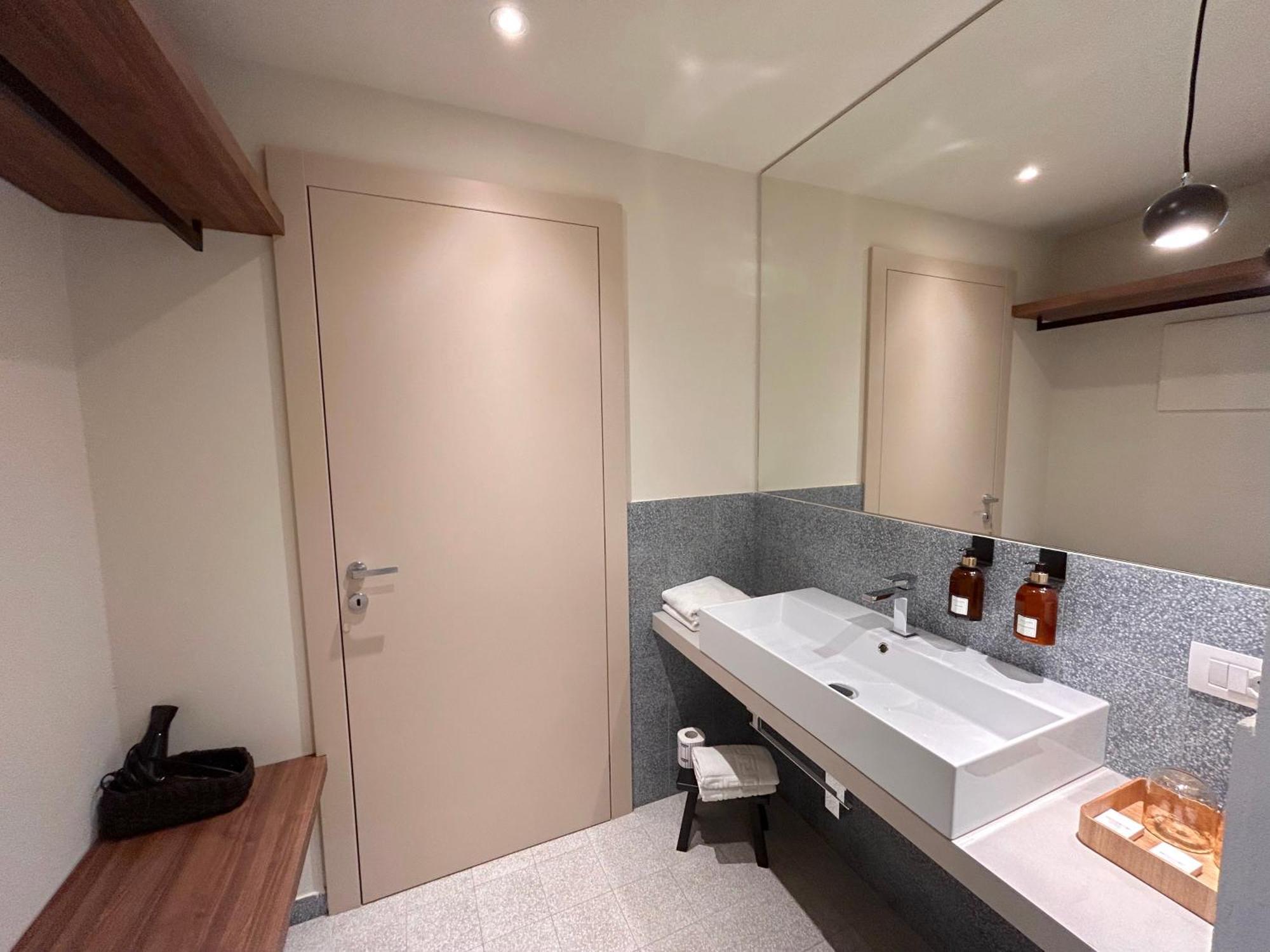 The Lake Suites Com - Luxury Stay In Lazise Exteriör bild
