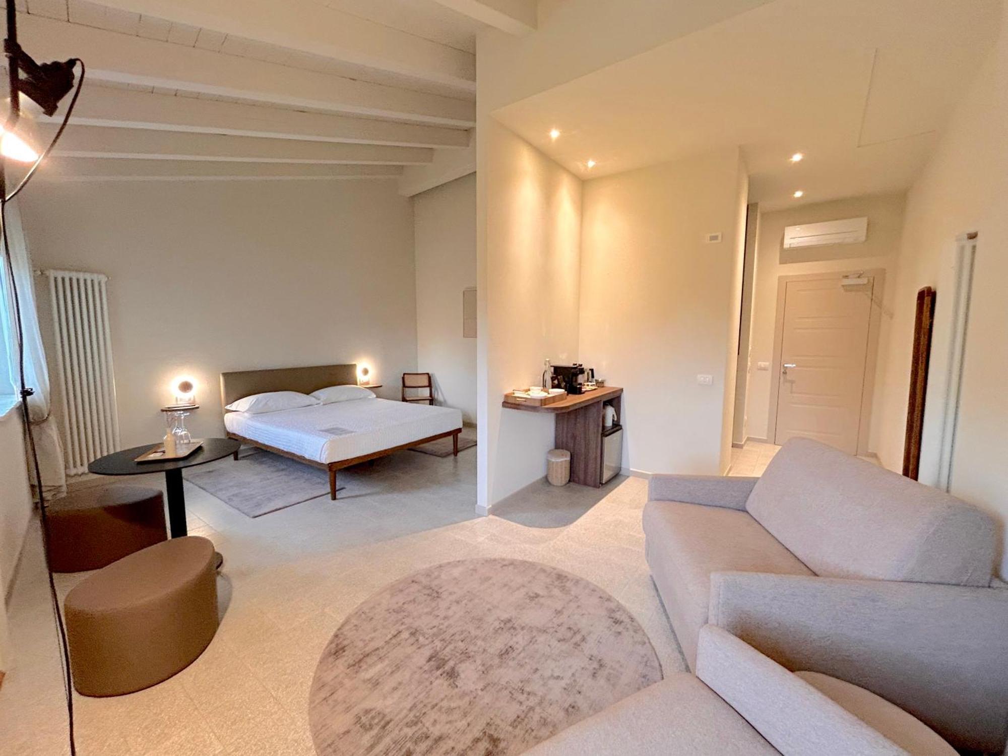 The Lake Suites Com - Luxury Stay In Lazise Exteriör bild
