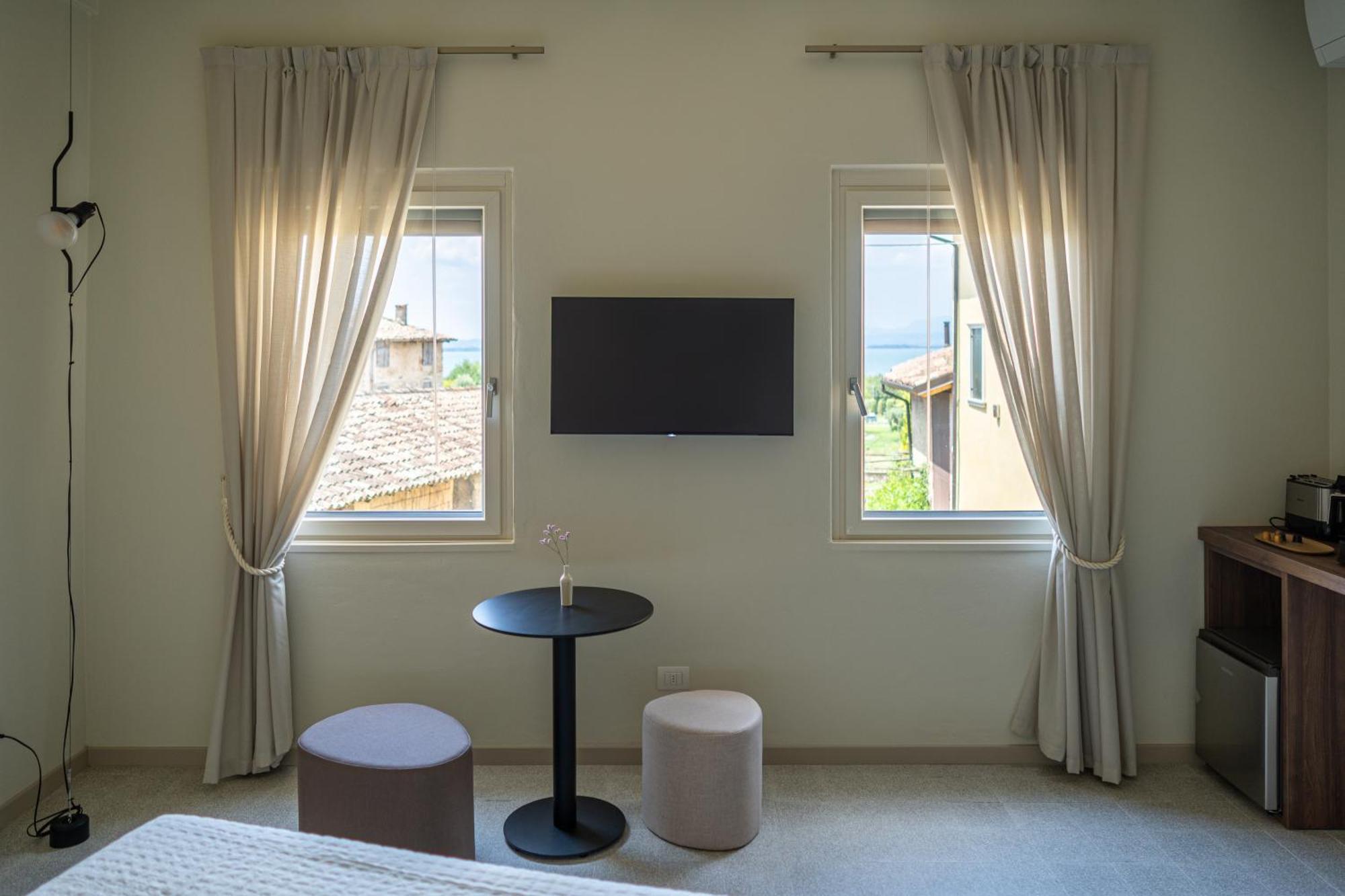 The Lake Suites Com - Luxury Stay In Lazise Exteriör bild