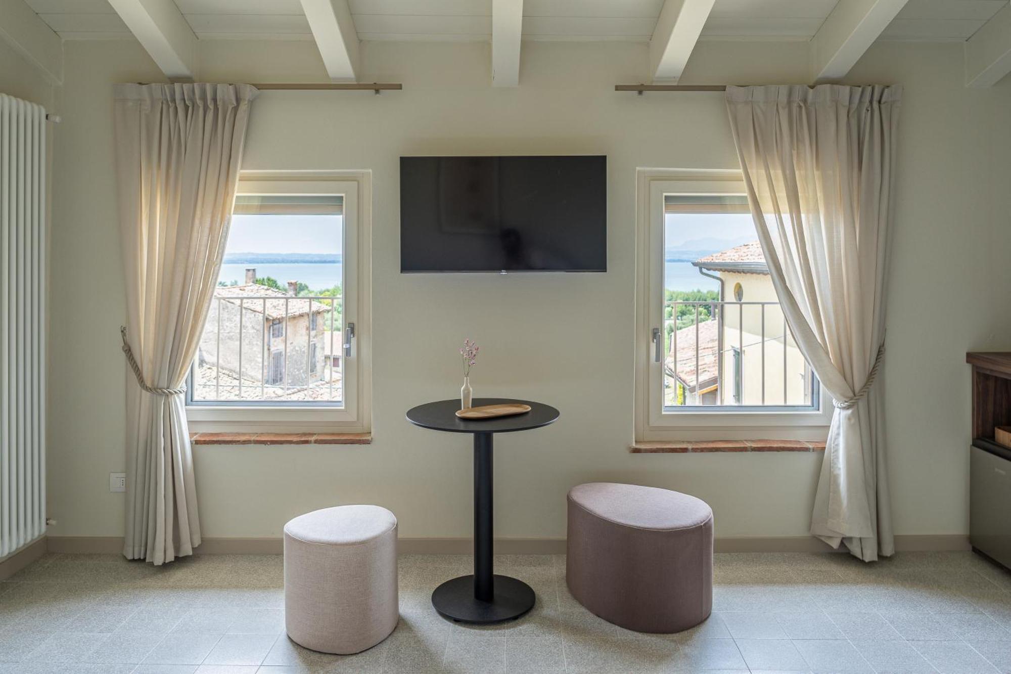 The Lake Suites Com - Luxury Stay In Lazise Exteriör bild