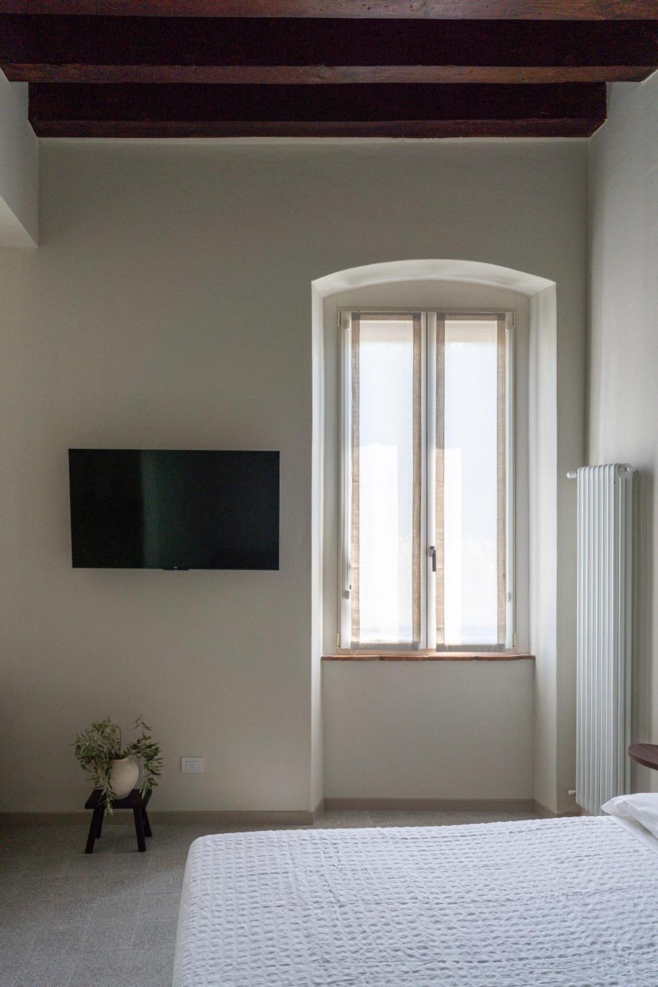 The Lake Suites Com - Luxury Stay In Lazise Exteriör bild
