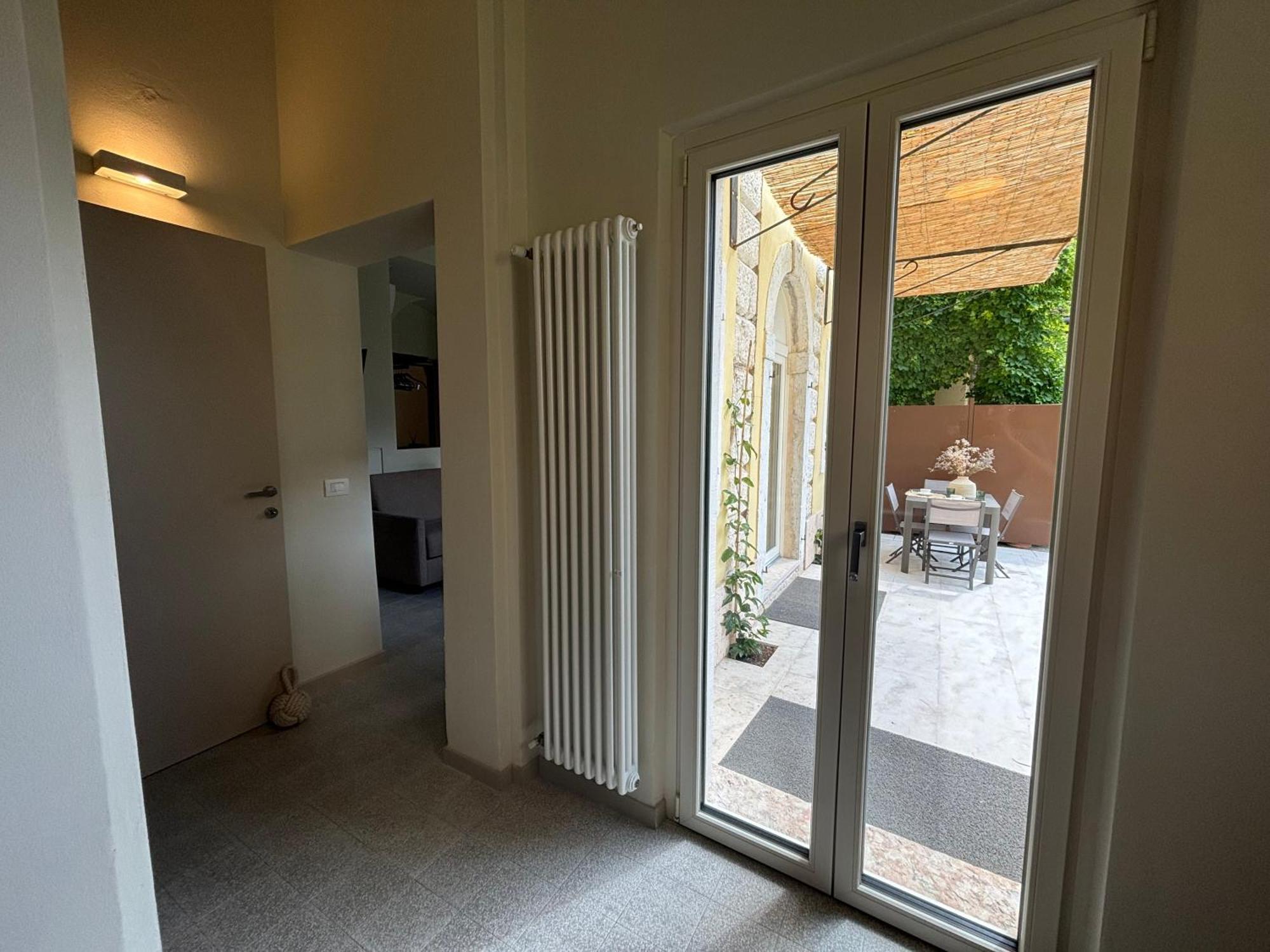 The Lake Suites Com - Luxury Stay In Lazise Exteriör bild