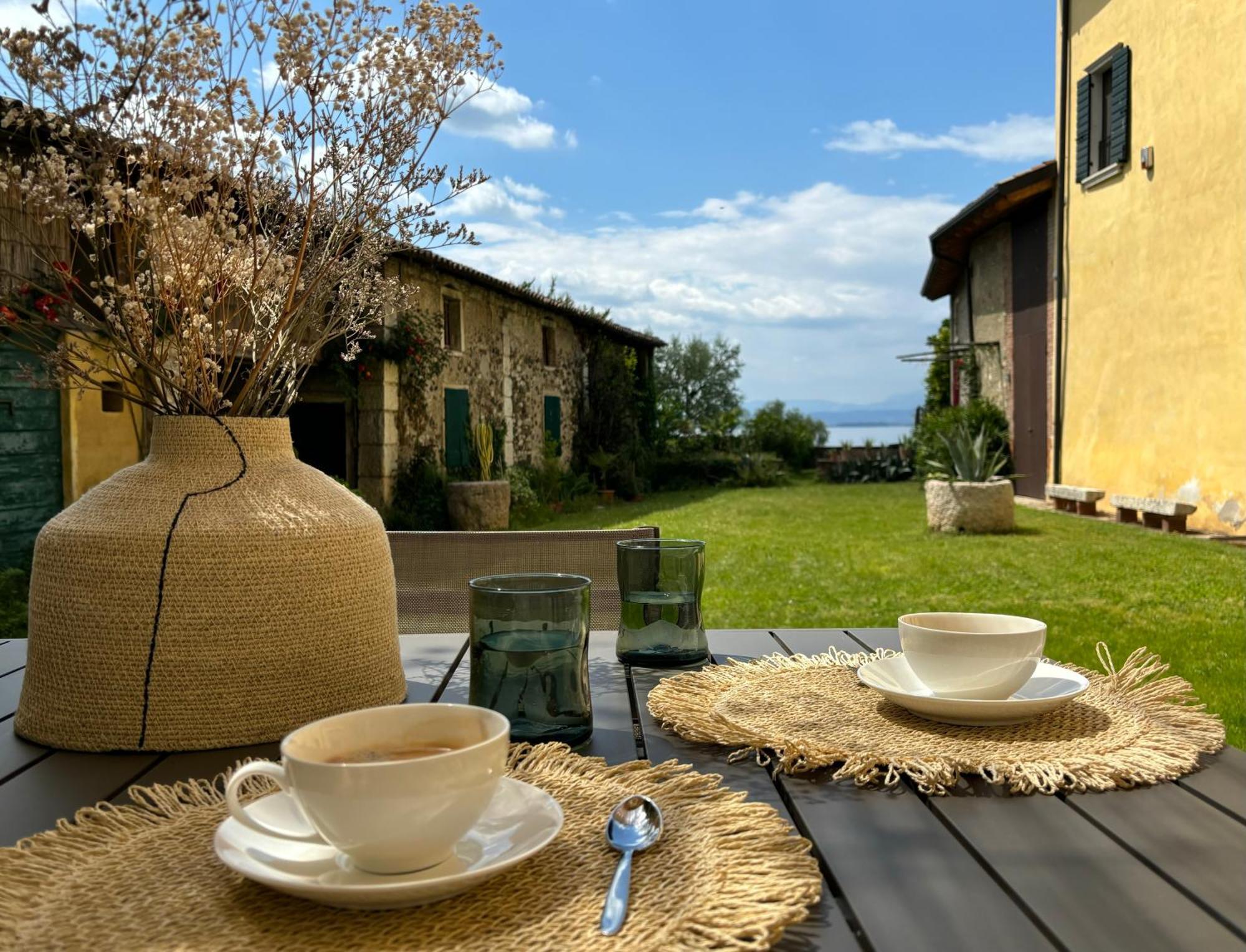 The Lake Suites Com - Luxury Stay In Lazise Exteriör bild