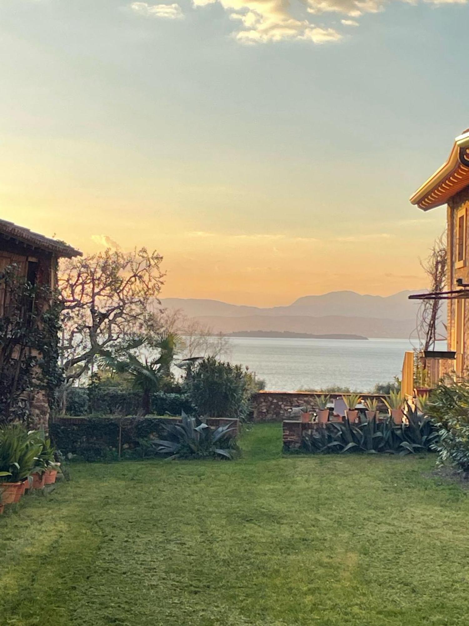 The Lake Suites Com - Luxury Stay In Lazise Exteriör bild